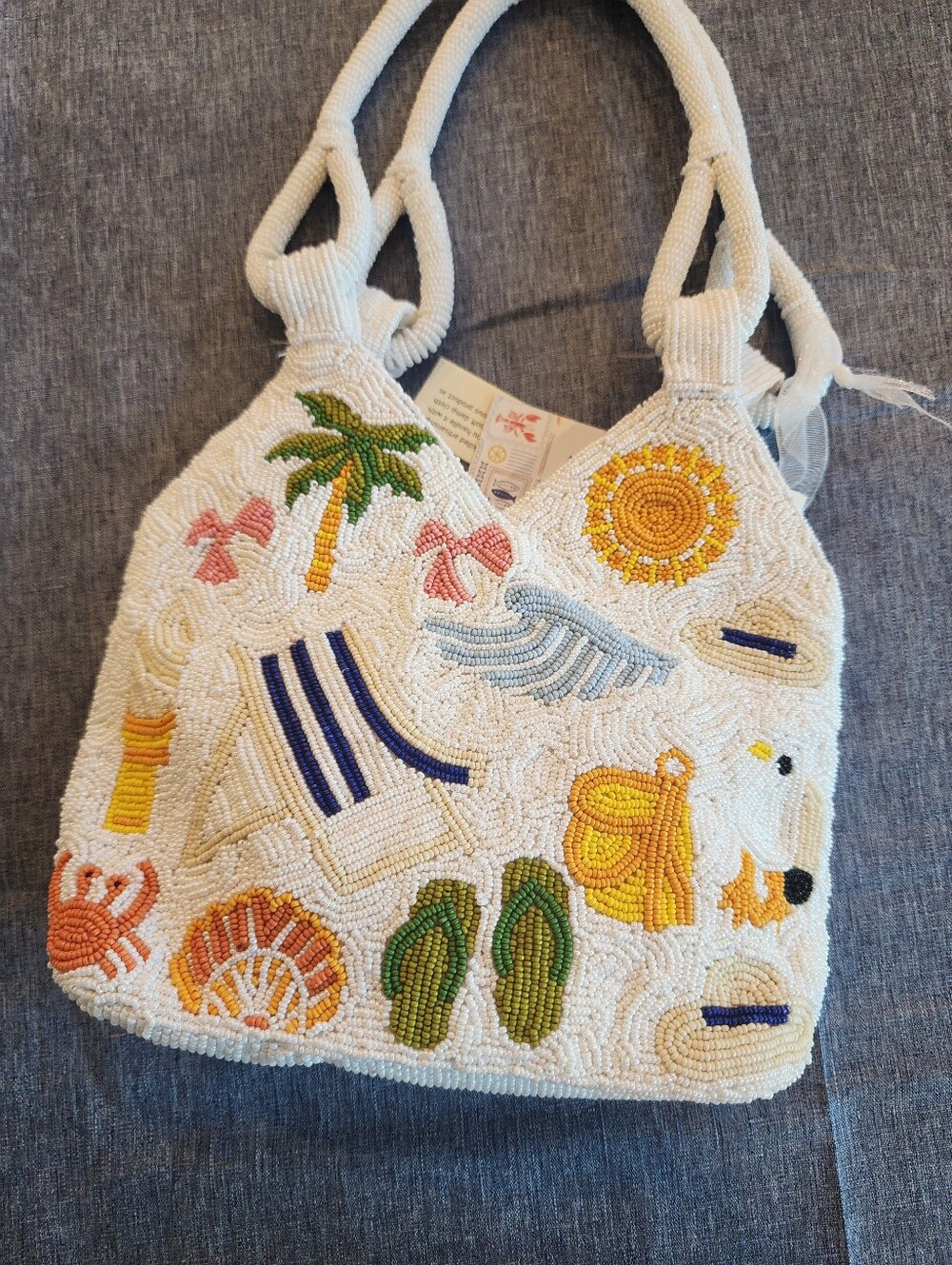 NWT Beaded Beach Motif Bucket Bag - White with Yellow & Green Accents - Picture 5 of 13